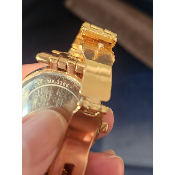 Michael Kors Crystal Gold Tone Women’s Watch n Matching Logo Bangle Bracelet Set - Picture 8 of 8